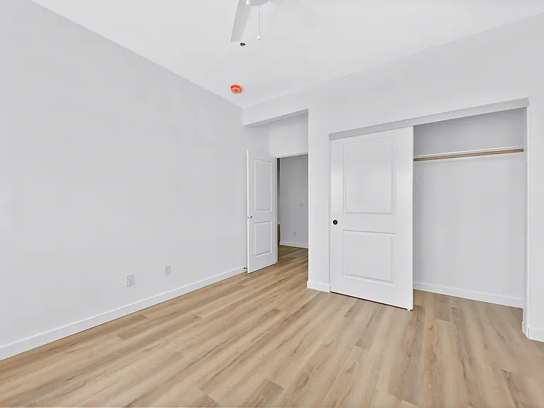 3878 Hilton Ave — Photo 20