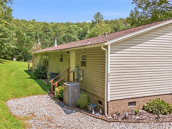 5th image of 8112 N State Highway 16