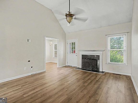 5th image of 20 Charleston Pkwy