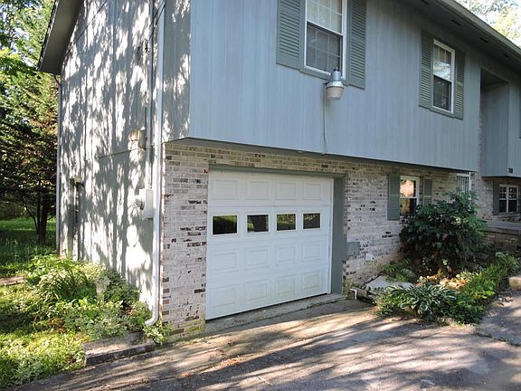 3rd image of 7808 Stillbrook Ln