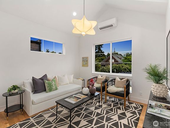 4th image of 3932 S Angeline Street