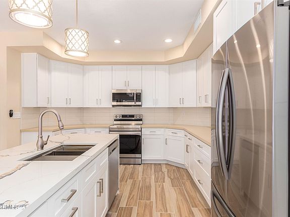 5th image of 1243 E Tierra Buena Ln