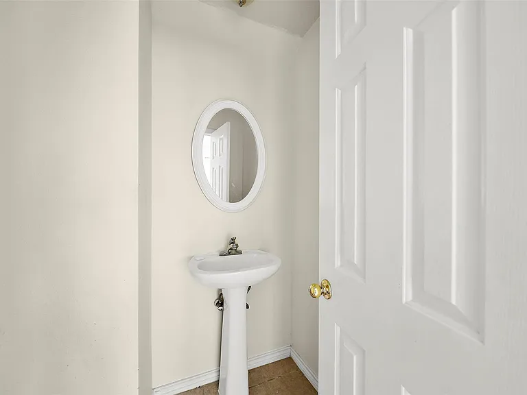 3603 Lauderwood Ln — Photo 22