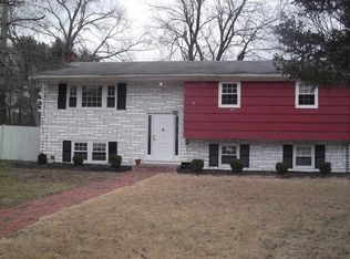 5 Westglow Rd, Brockton, MA 02301