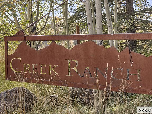 4th image of 810 Rock Garden Rd