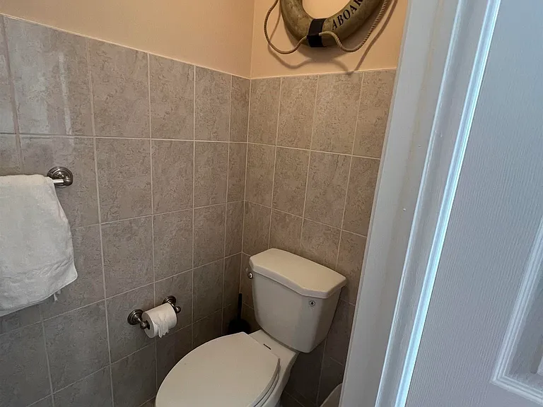 9709 Monmouth Ave #C2 — Photo 21