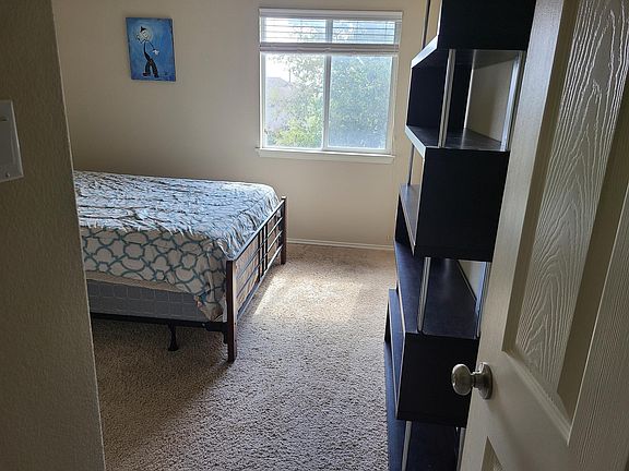 3rd image of 1060 Estival Dr