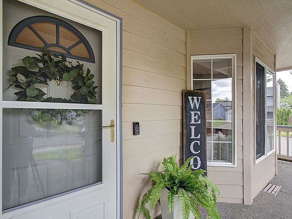 4th image of 10001 NE 19th St