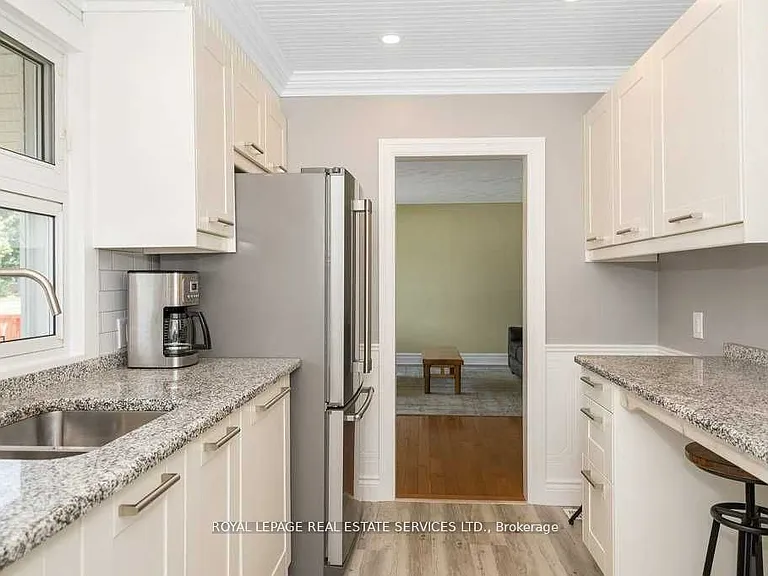 386 Broadway Ave #MAIN — Photo 21