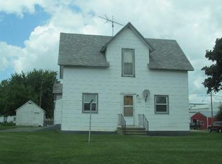 201 3rd St, Defiance, IA 51527