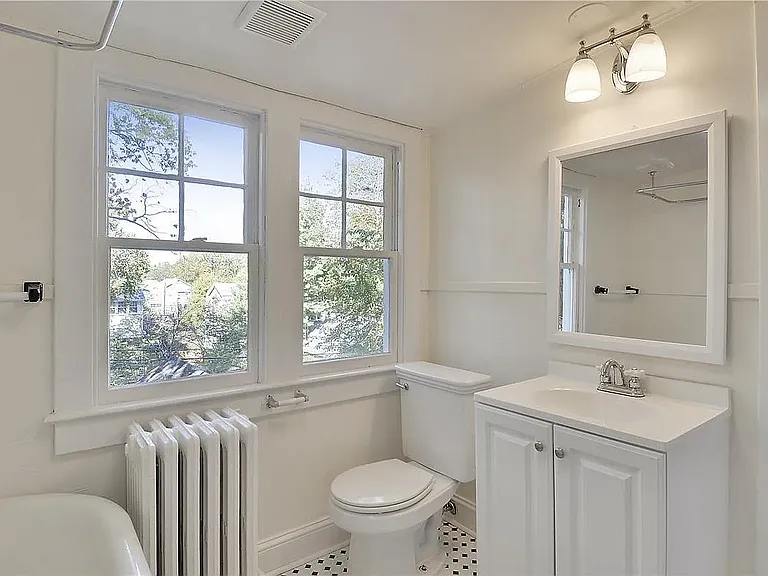 3813 Yuma St NW — Photo 8