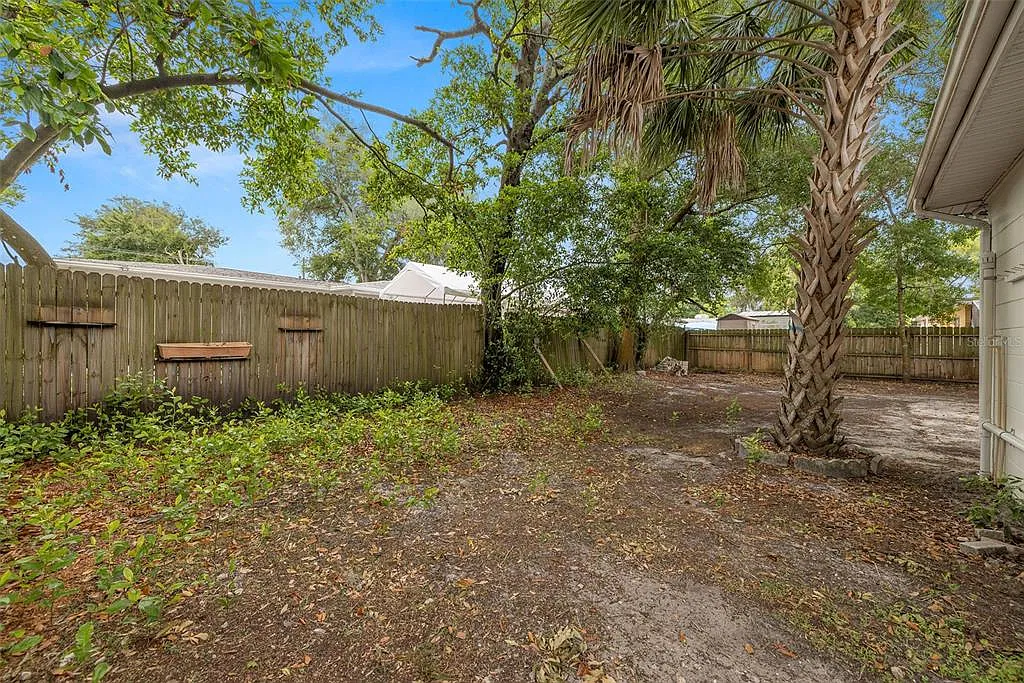 2 bed, 2.0 bath, 1263 sqft, $1,800 — Photo 4