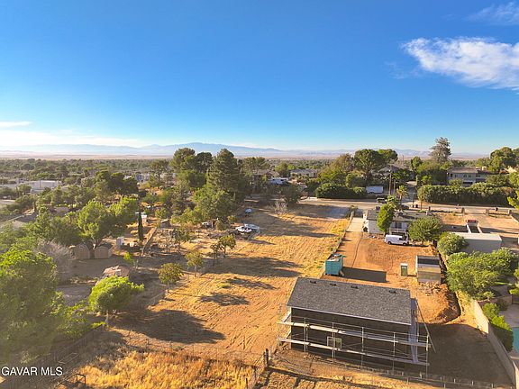 5th image of 4788 Columbia Way