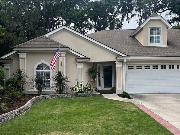 21 Pipers Pond Ln