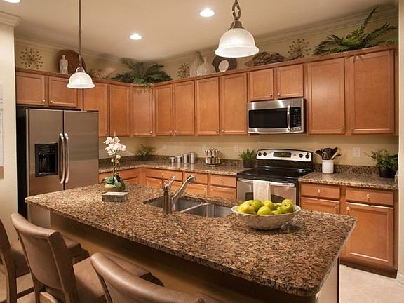 5th image of 2445 Caslotti Way