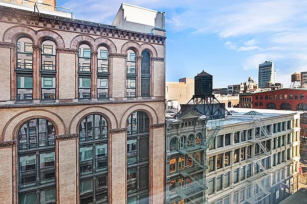 Rented by Compass | media 35