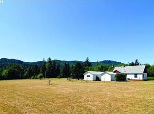 88203 Rustad Ln, Veneta, OR 97487