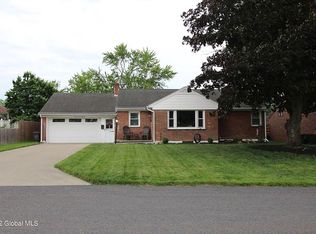 1472 Dalton Dr, Schenectady, NY 12308