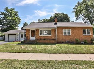 33 Paxton Rd, Rochester, NY 14617