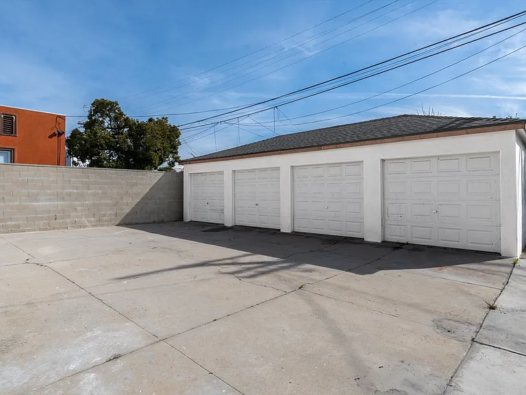 1940 1/2 S Harcourt Ave #1940-1/2 — Photo 4
