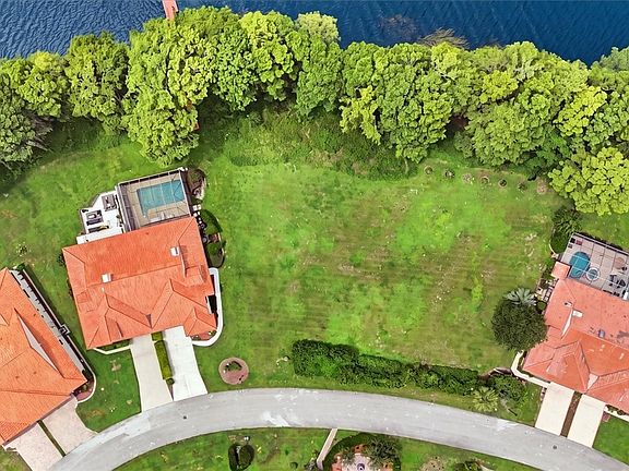 3rd image of 550 San Remo Cir