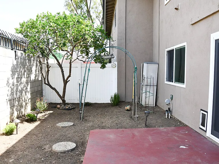 660 S Glassell St #107 — Photo 27