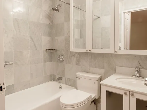 30 West 63rd Street image 5 of 6