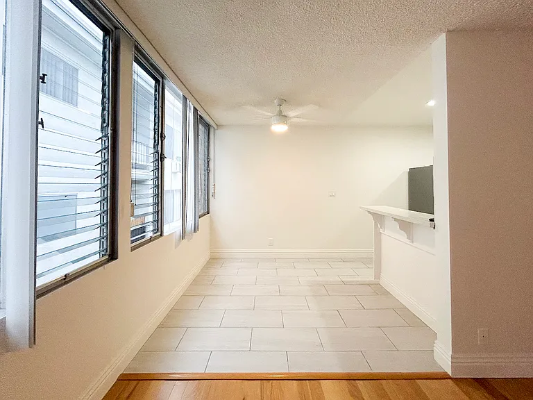 222 Washington Ave #17 — Photo 4