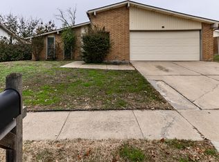 3510 Chamberland Dr, Arlington, TX 76014