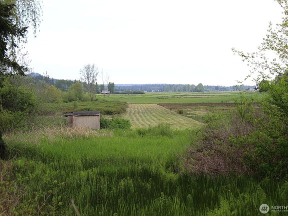 4th image of 2600 Center Valley Road