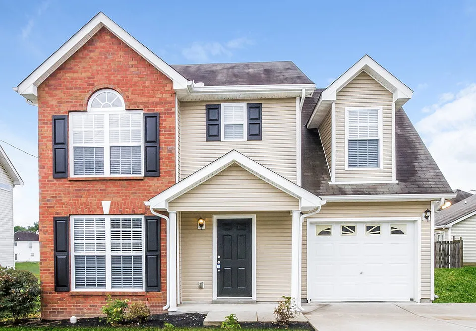 1404 Priestshore Bay
