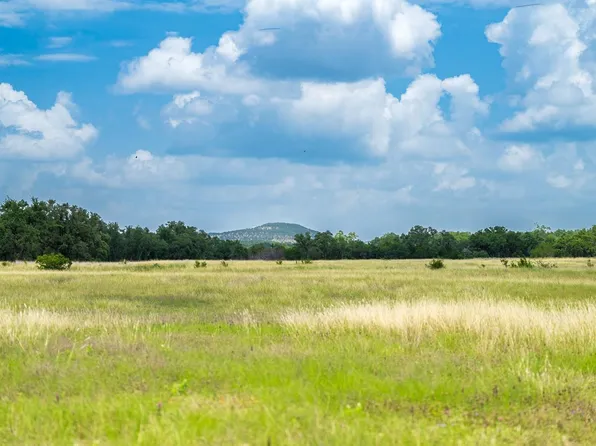 3979 Chimney Valley Rd, Blanco, TX 78606