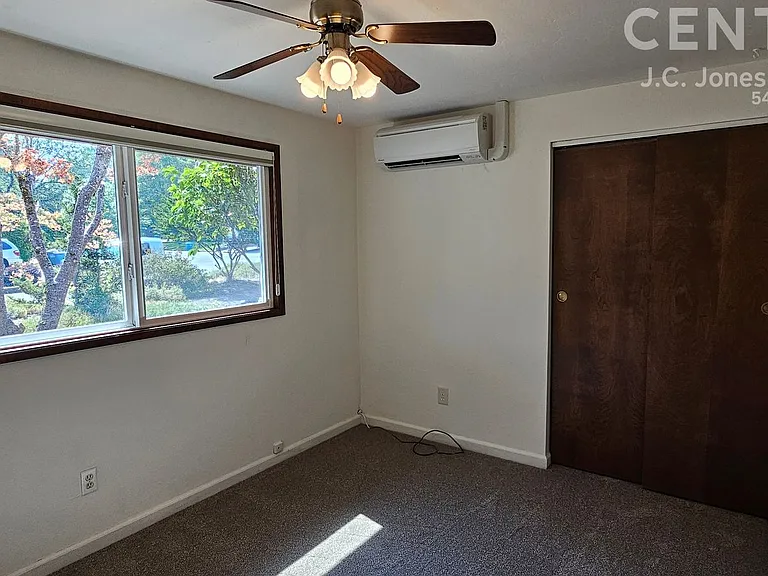 144 Belindy Cir — Photo 7