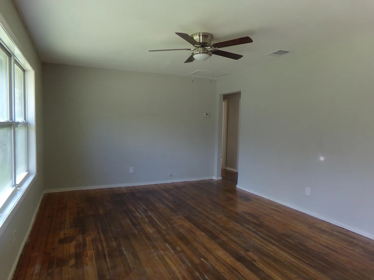 414 Gardenia Street - 1 — Photo 3