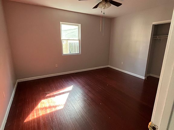 5th image of 109 Pleasant St Floor 1