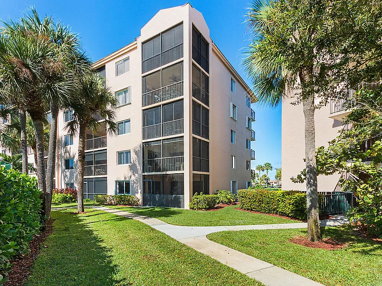 275 Palm Ave #A201 — Photo 34