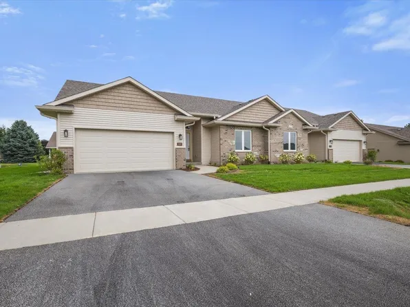 309 E Pershing St, Stillman Valley, IL 61084