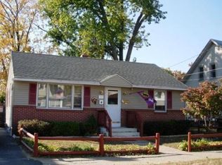 22 Santa Barbara St, Springfield, MA 01104