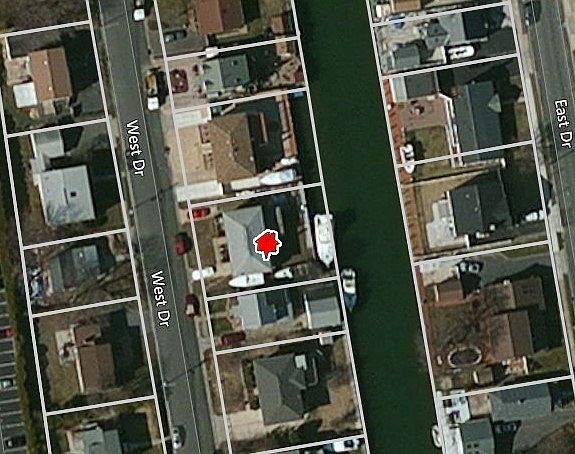 1st image of 325 West Dr