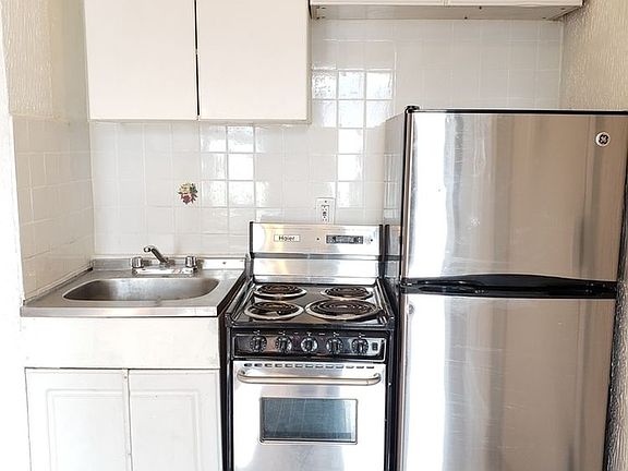 3rd image of 348 W 145th St APT 4R
