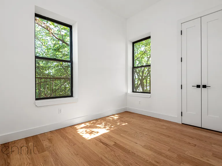 808 Putnam Ave #4B — Photo 4