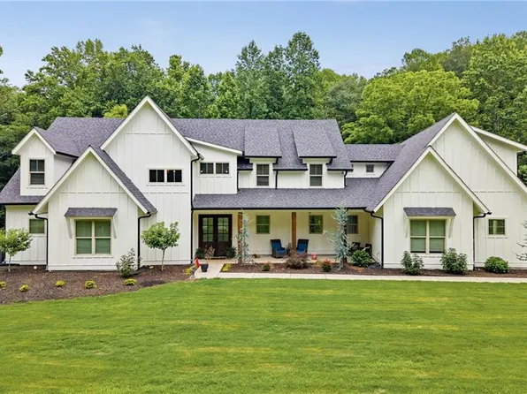 1485 Duffy Grizzle Rd, Dahlonega, GA 30533