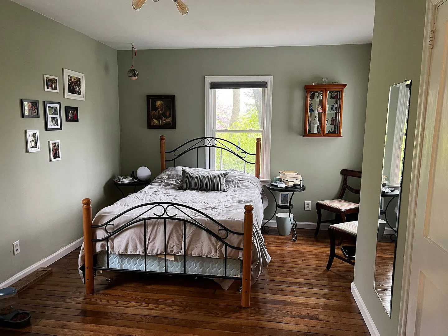 2 Bedroom 1 Bath Bungalow in Quiet Neighborhood — Photo 3