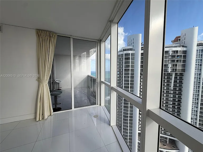 18201 Collins Ave #5105 — Photo 13