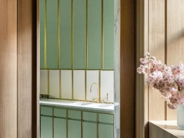 50 Central Park West image 14 of 36