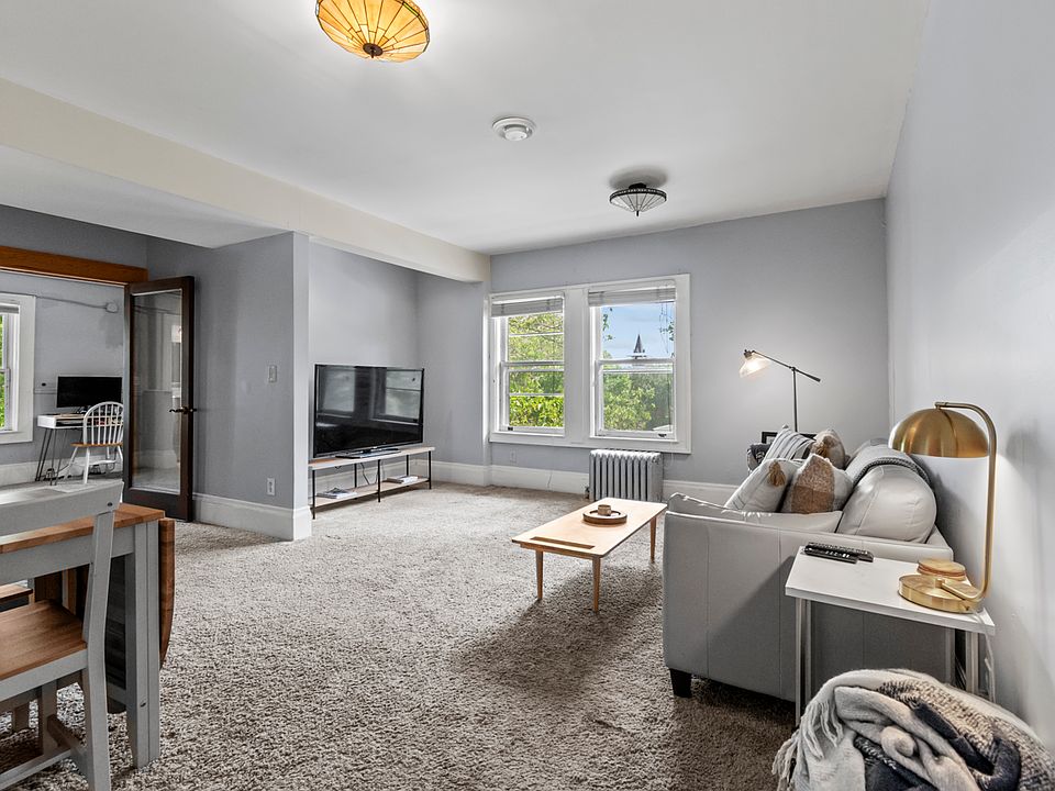 1st image of 2449 Pillsbury Ave S #3