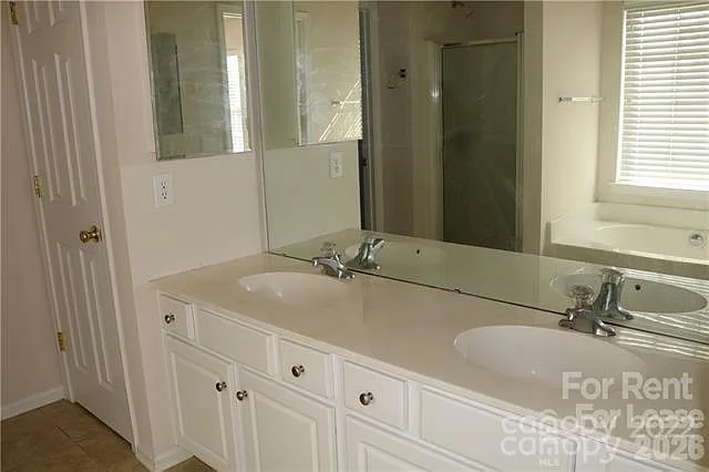 8115 Kincaid Ct — Photo 24