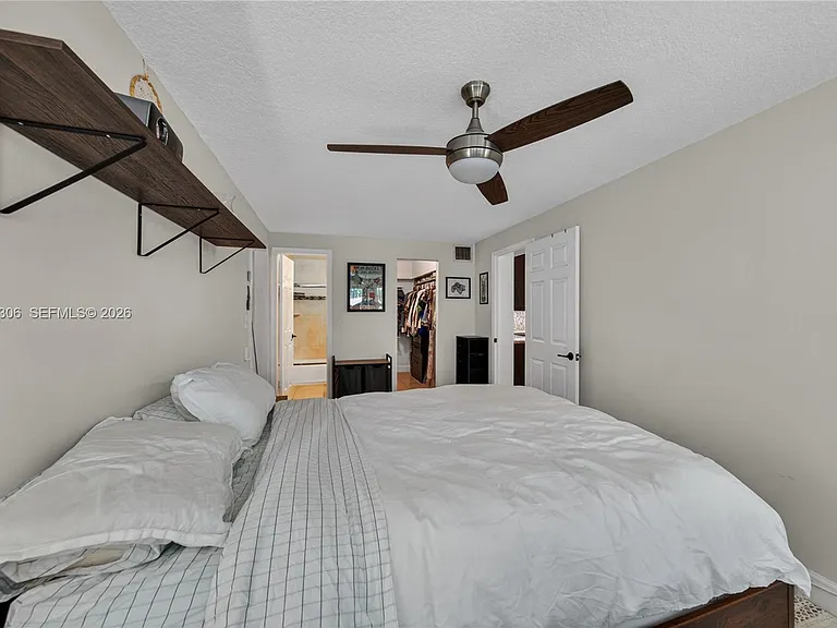211 S 57th Way — Photo 26