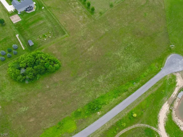 11430 Lion Ln, Minerva, OH 44657