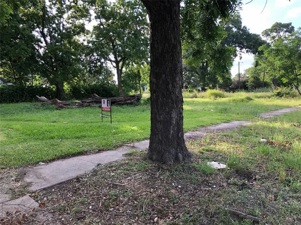 2115 Dan St, Houston, TX 77020